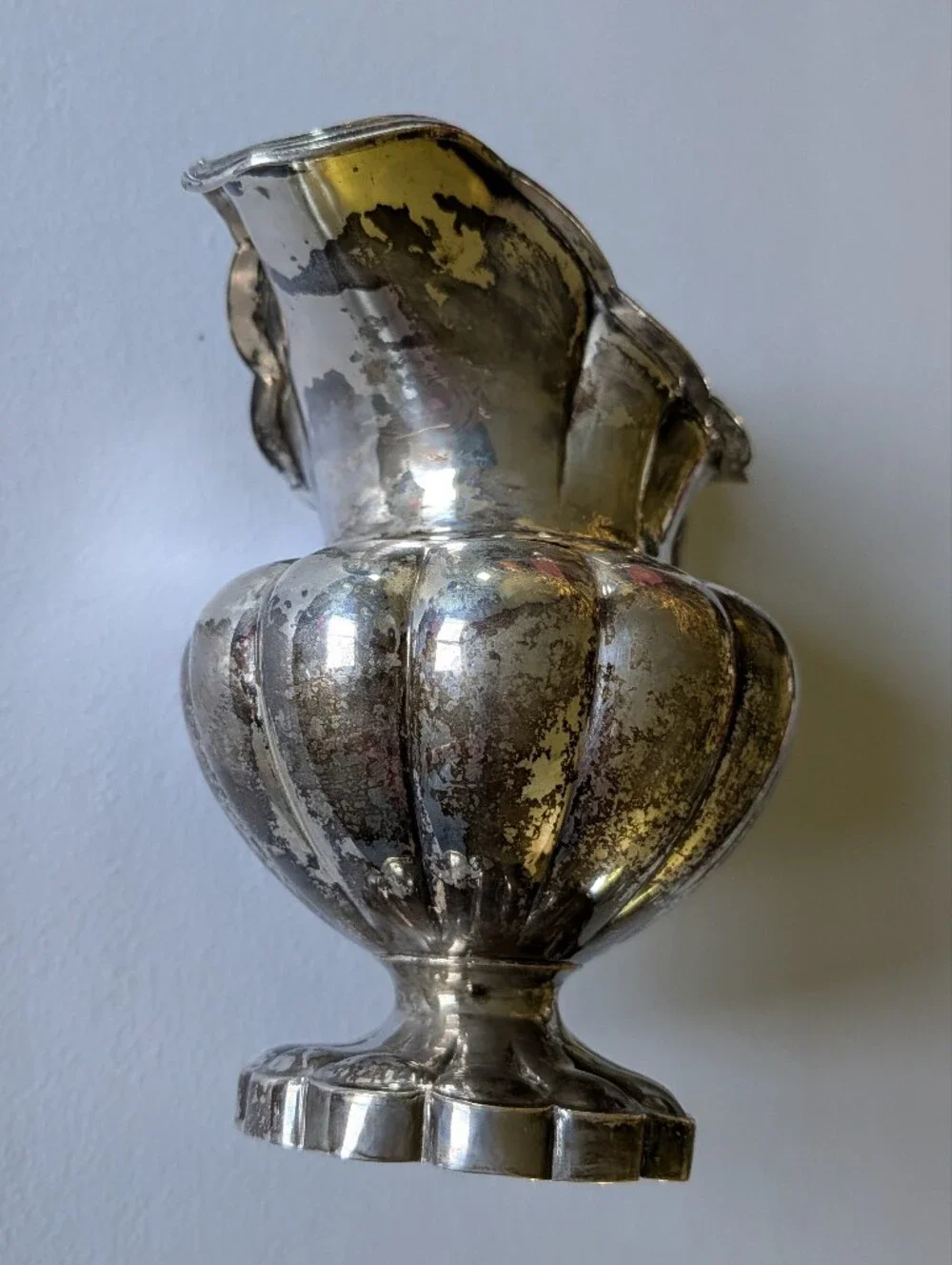 ANTIQUE SILVERPLATED CREAM PITCHER perfect patina - Picture 3 of 9